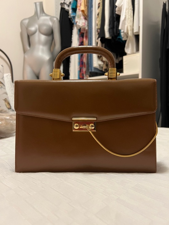 Handbags - VINTAGE CLASSIC BROWN TOP HANDLE SATCHEL HANDBAG GOLD HARDWARE